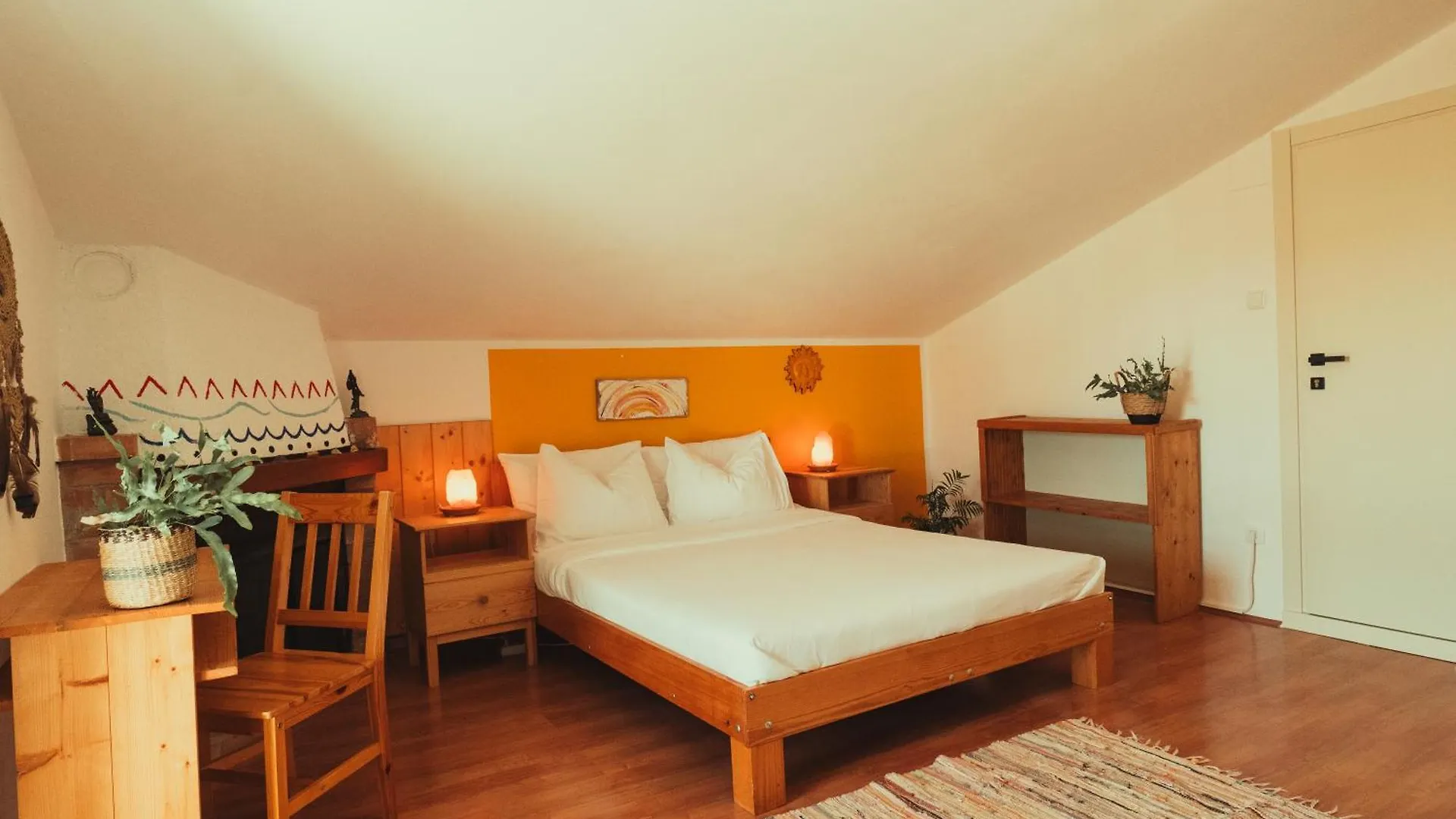 לינה וארוחת בוקר רוביני Yoga, Bed & Vegan Breakfast 0*,